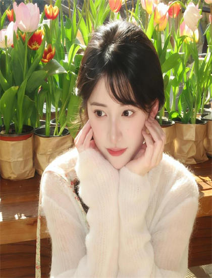 兴奋的女大学生们与黑人主人故事脉络梳理里程碑式的：主线与支线情节完整解读